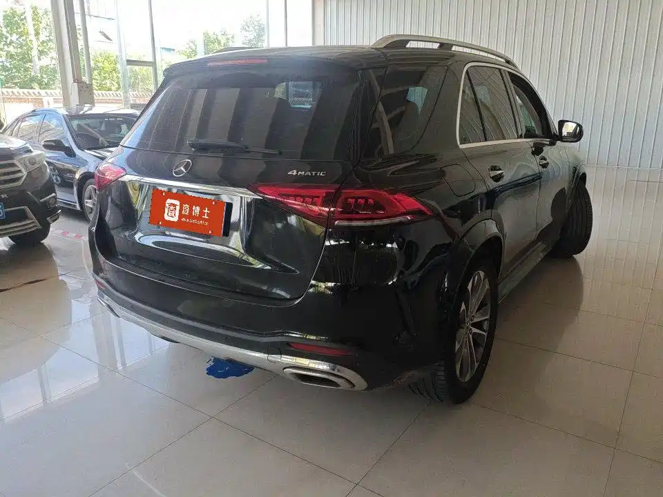 Mercedes-Benz GLE (Import) — миниатюра 4