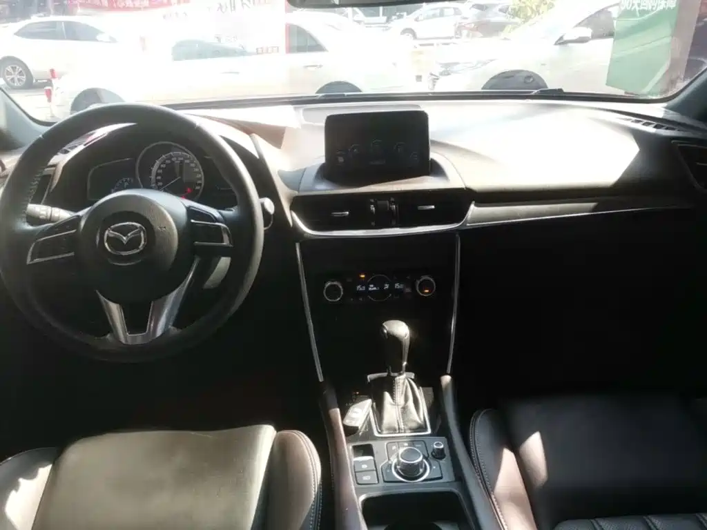 Mazda CX-4 — миниатюра 10