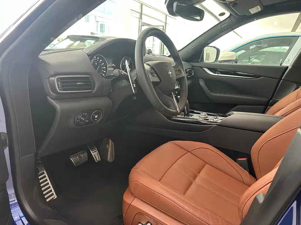 Maserati Levante 2023 2.0T GT