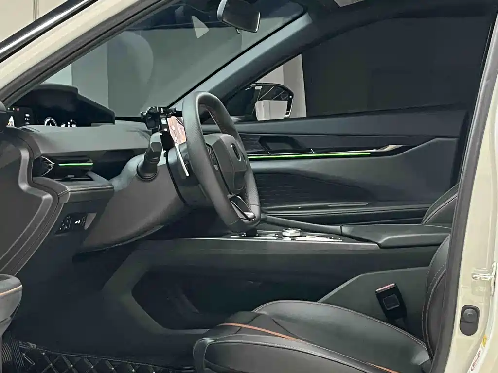 Changan UNI-V — миниатюра 7