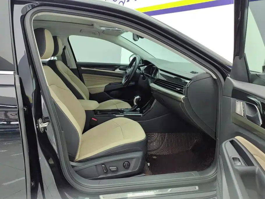 Volkswagen Passat — миниатюра 8