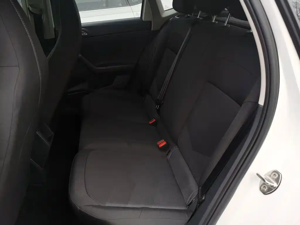 Volkswagen Polo — миниатюра 13