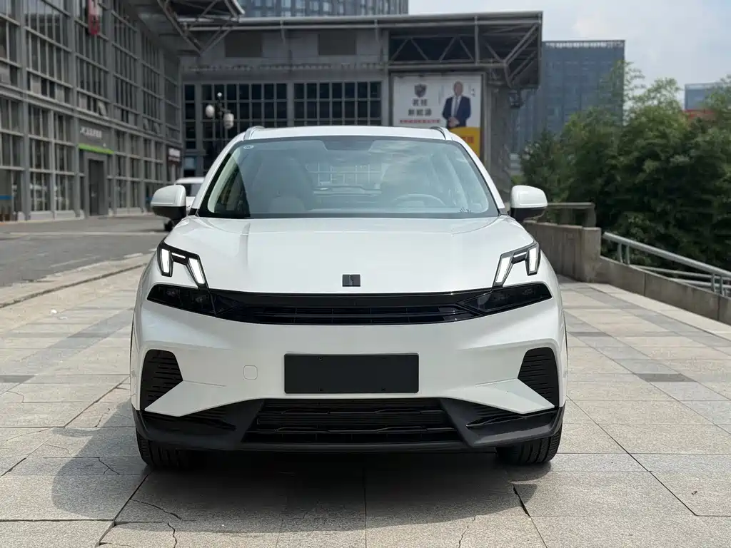 Lynk & Co 06 EM-P — миниатюра 2