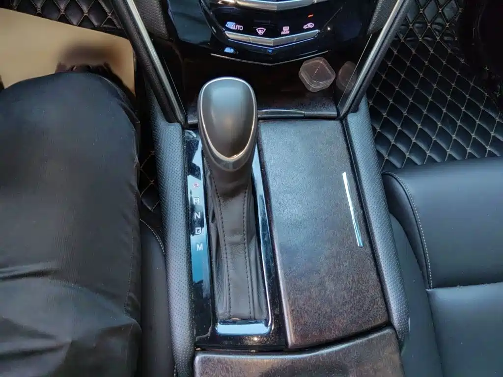 Cadillac XTS — миниатюра 7