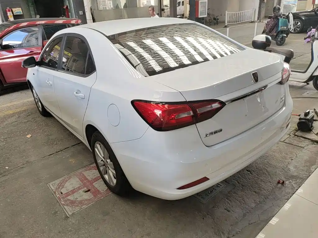 Roewe 360 — миниатюра 5