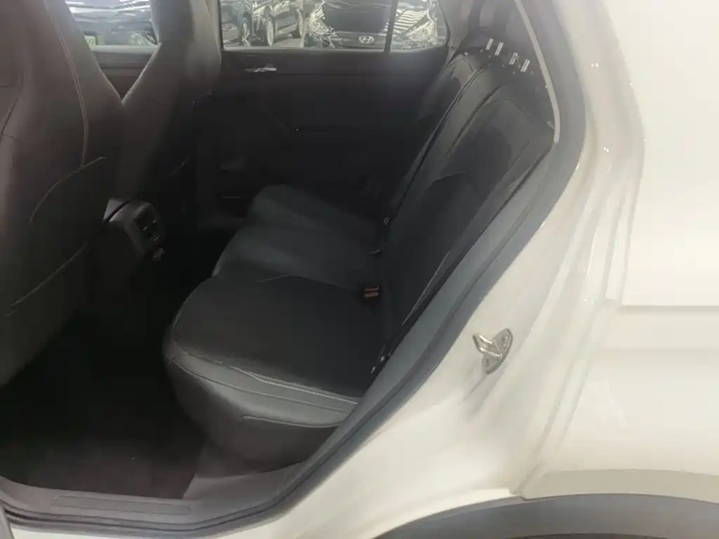 Volkswagen T-Cross — миниатюра 17
