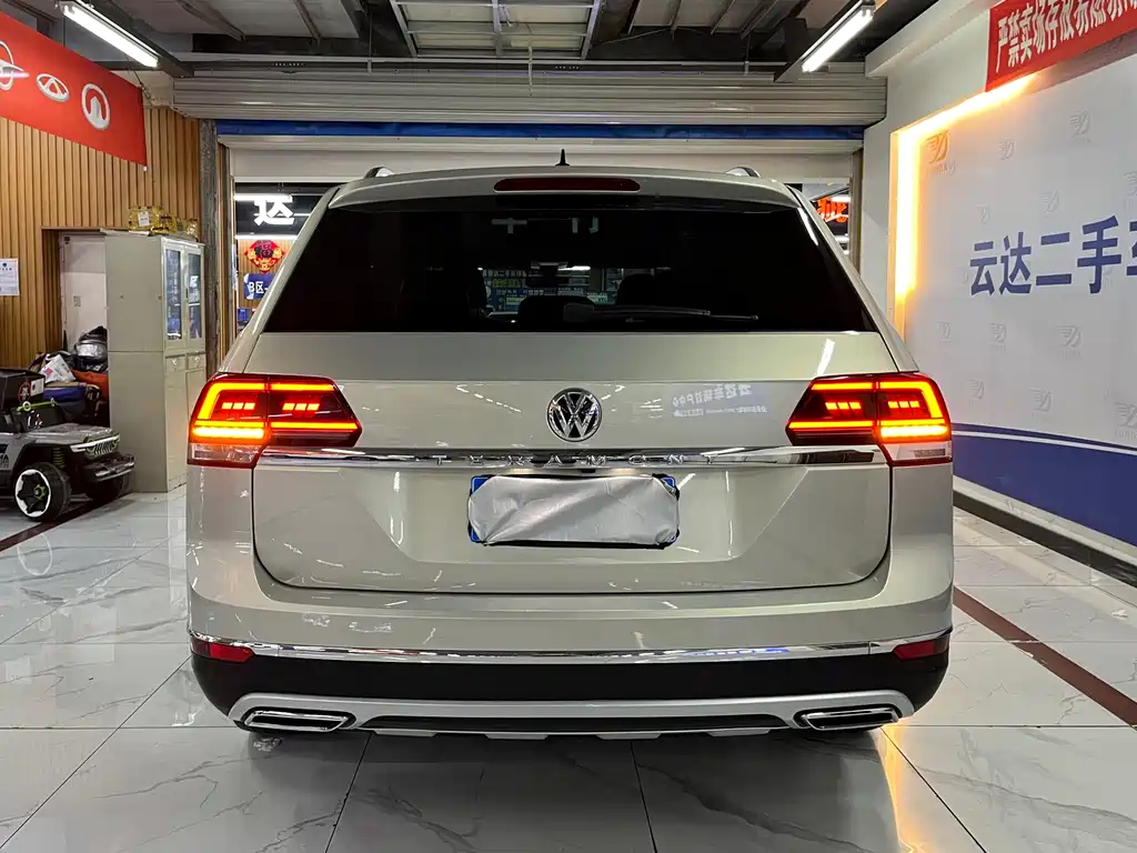 VOLKSWAGEN TOURANG