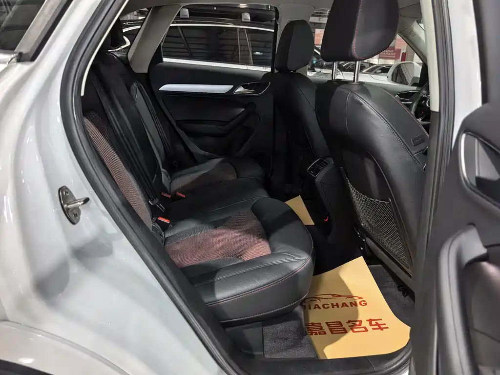 Audi Q3 — миниатюра 12