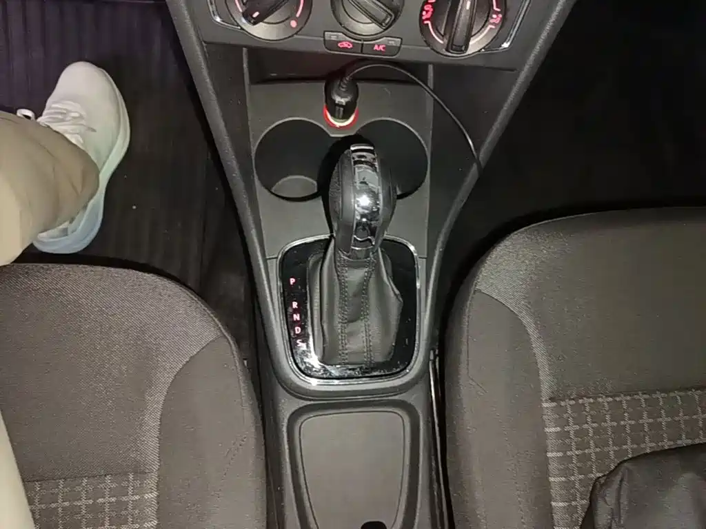 Volkswagen Polo — миниатюра 14