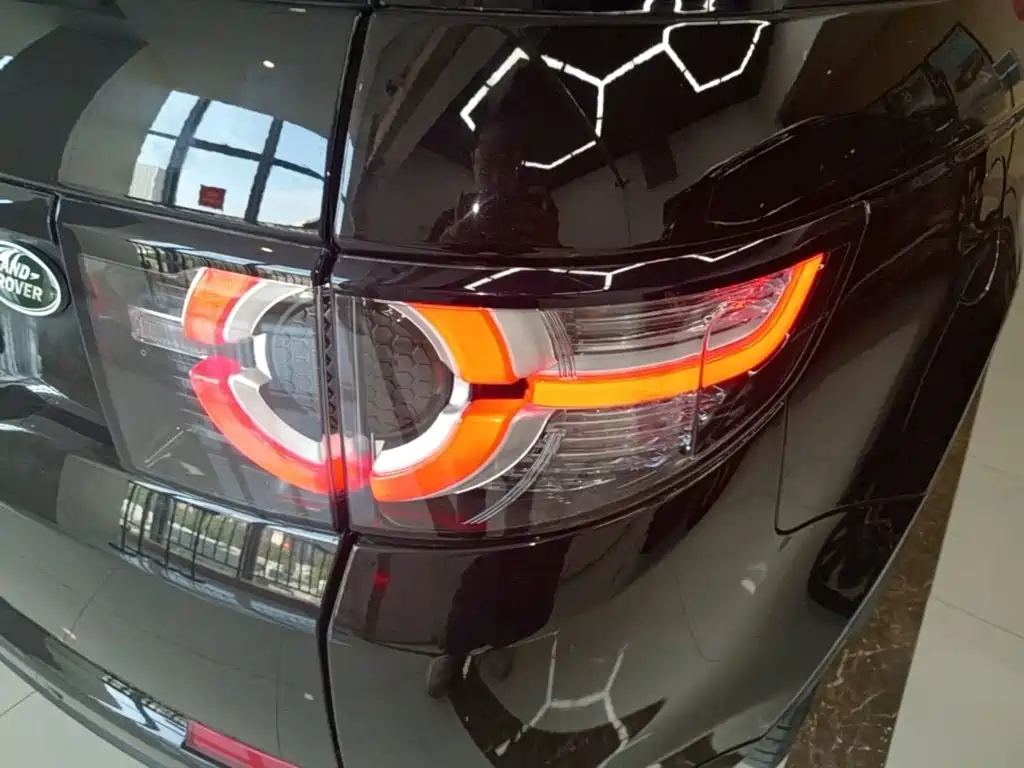 Land Rover Discovery Sport — миниатюра 8