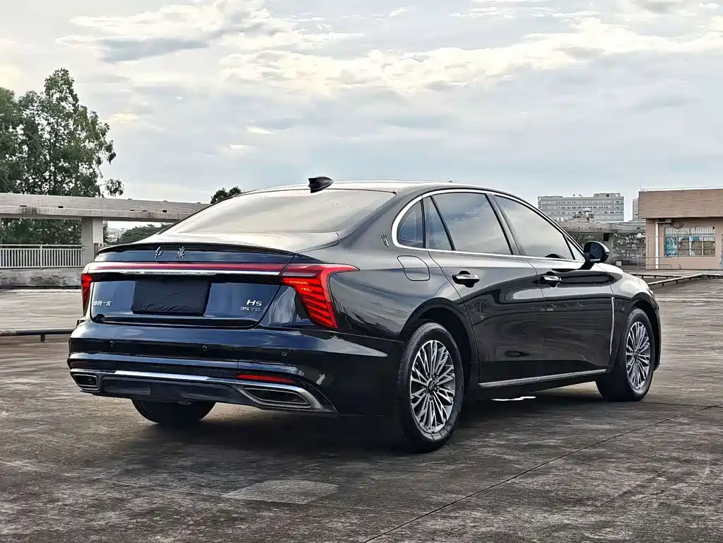 Hongqi Hongqi H5 — миниатюра 13