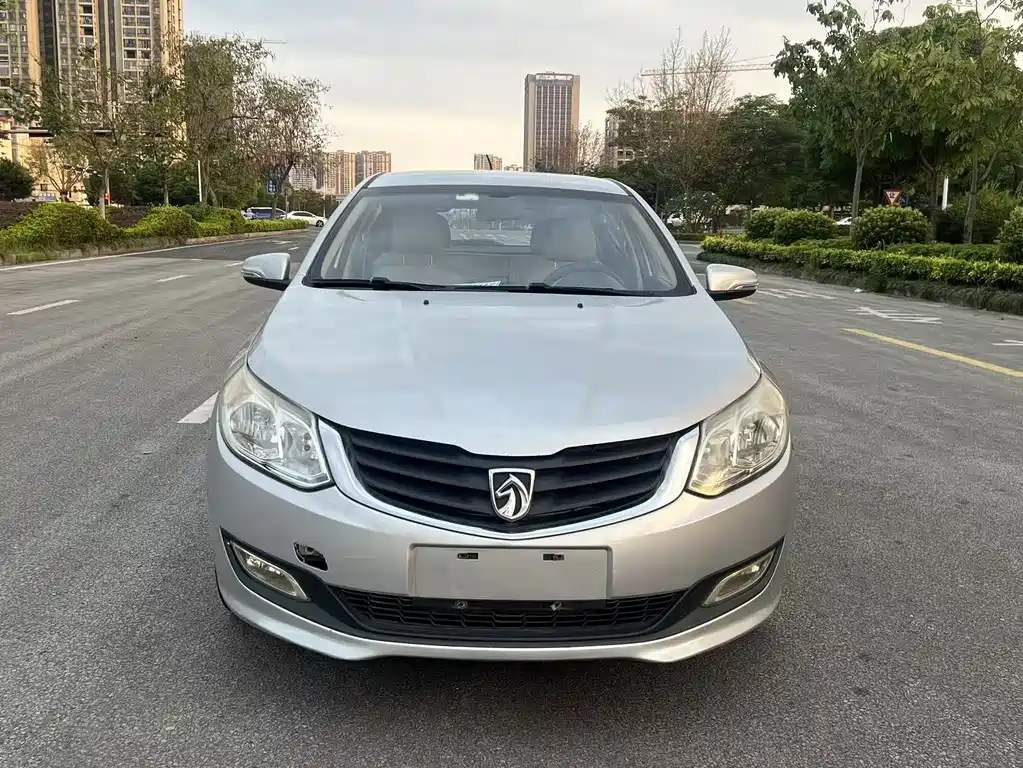 Baojun 610 2014 1.5L MT Comfort