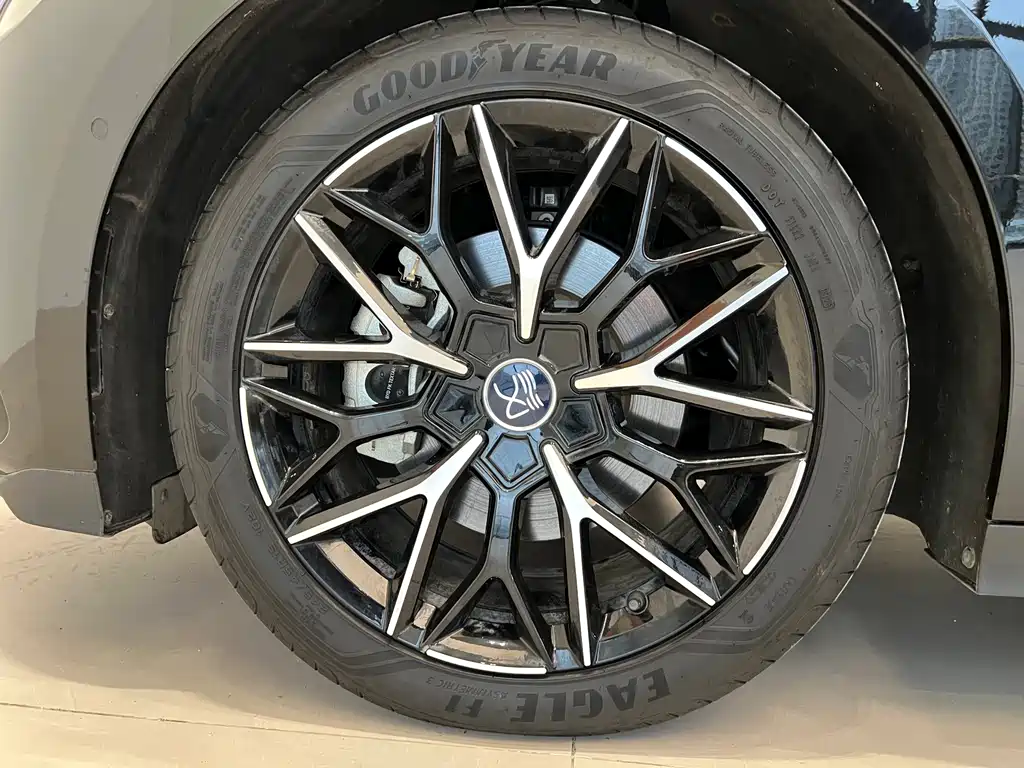 BYD Han — миниатюра 14
