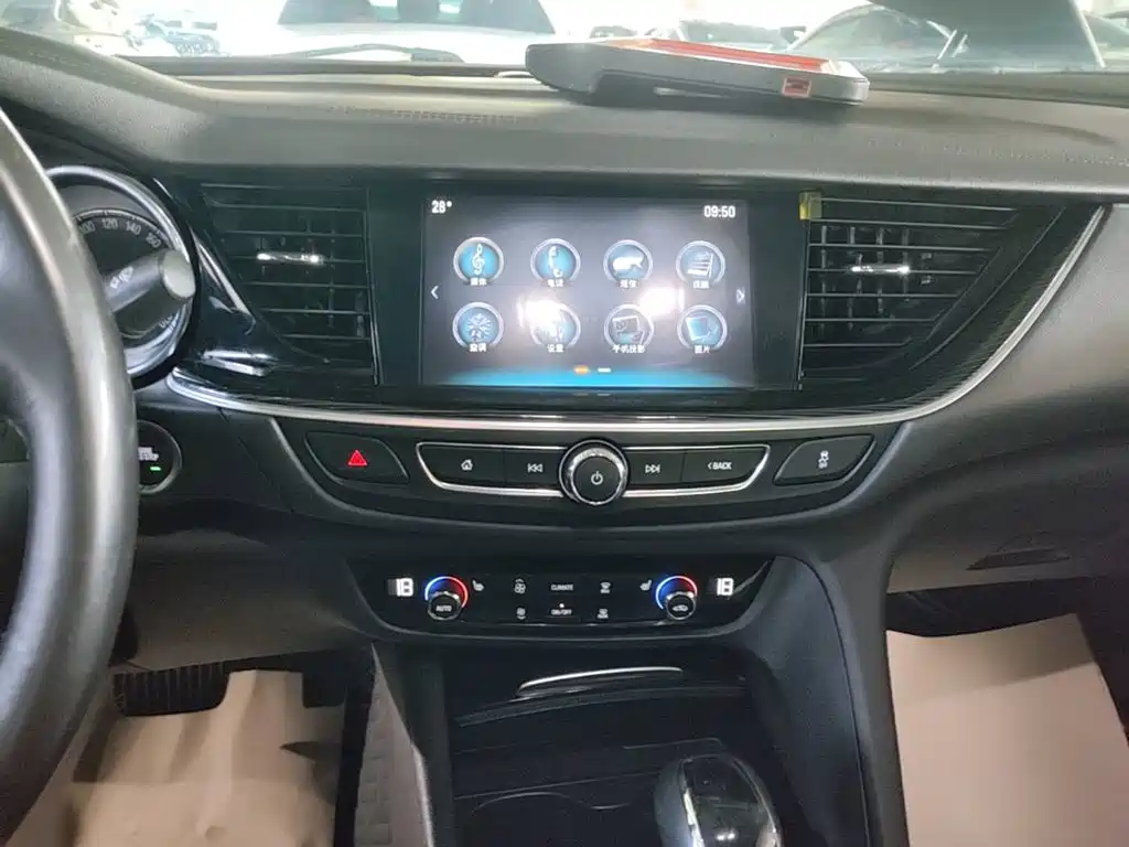 Buick Regal — миниатюра 13