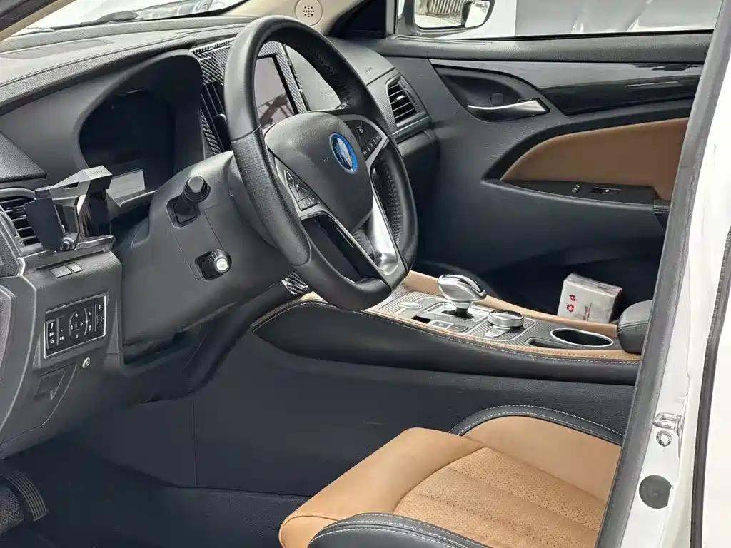 BYD Qin NEV — миниатюра 2