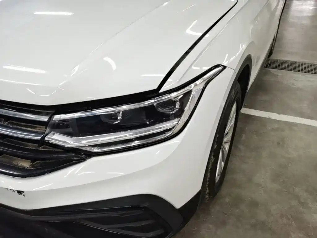 Volkswagen Tiguan L — миниатюра 24