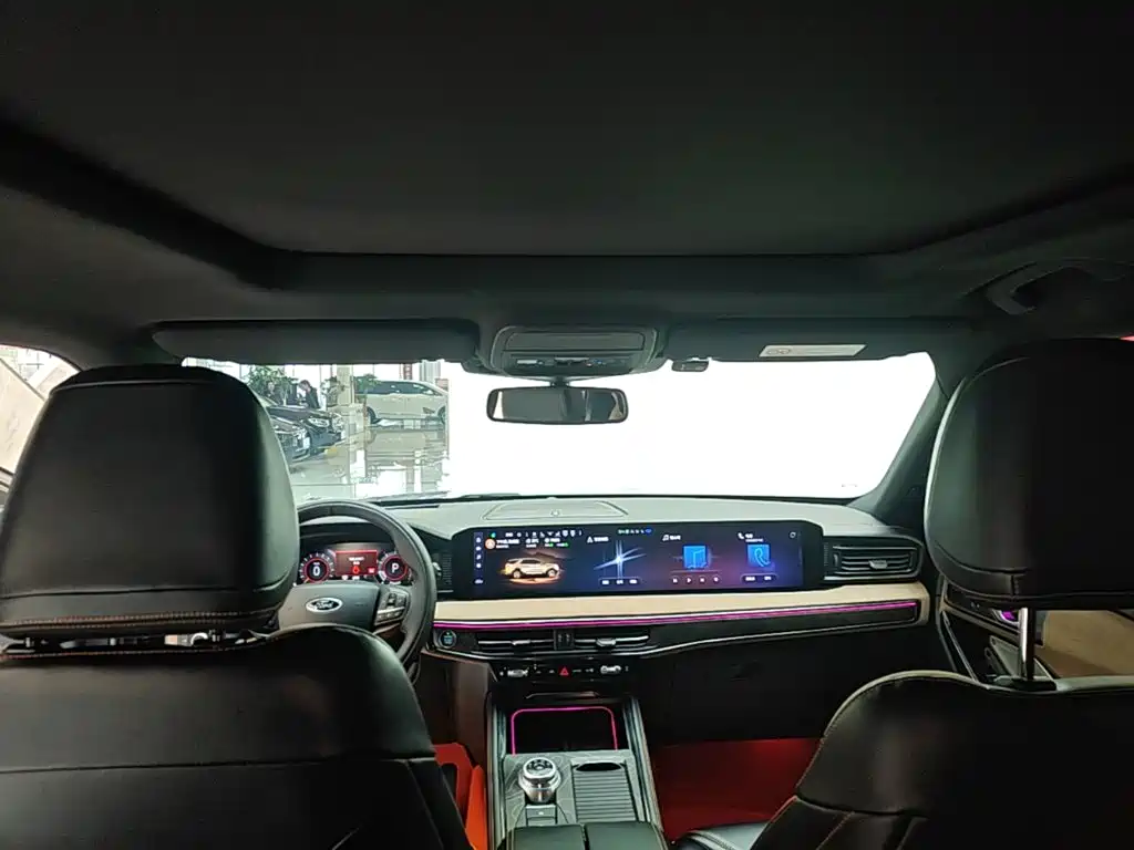 Ford Explorer — миниатюра 18
