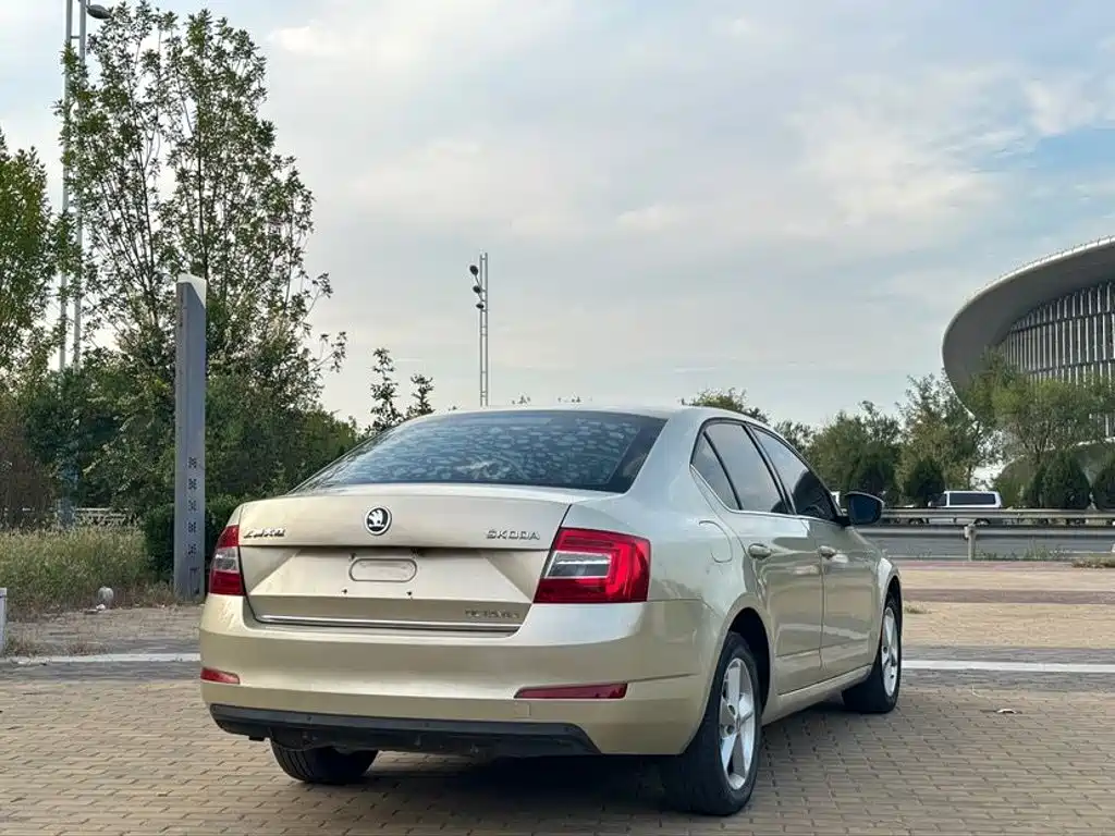 Skoda Octavia — миниатюра 4