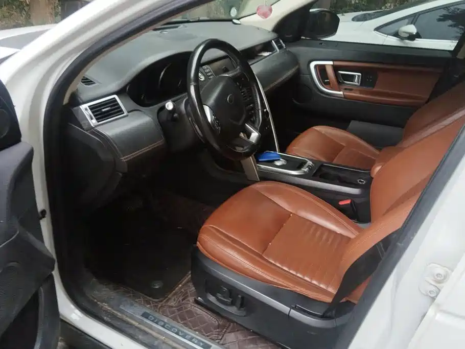 Land Rover Discovery Sport — миниатюра 9
