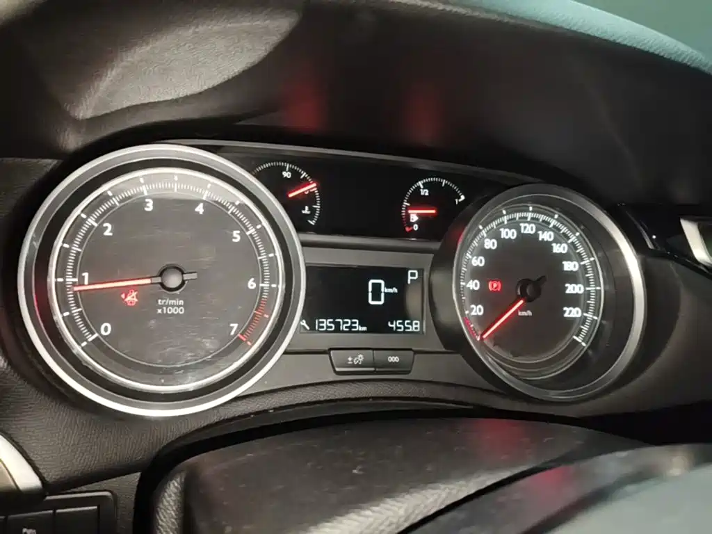 Peugeot 408 — миниатюра 12