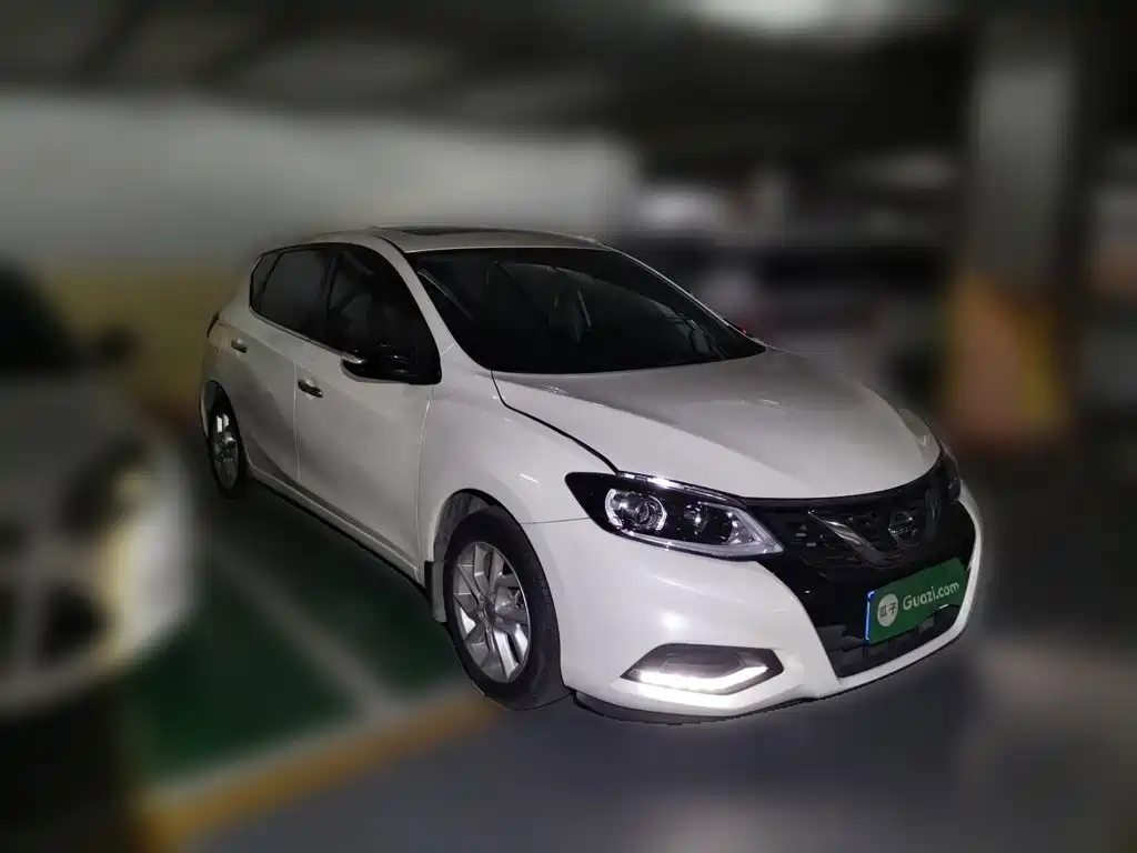 Nissan Tiida — миниатюра 3
