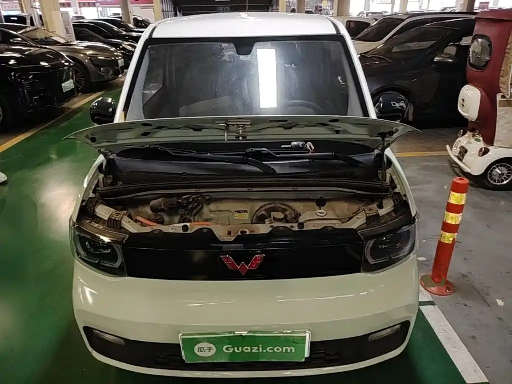 Wuling MINIEV — миниатюра 20