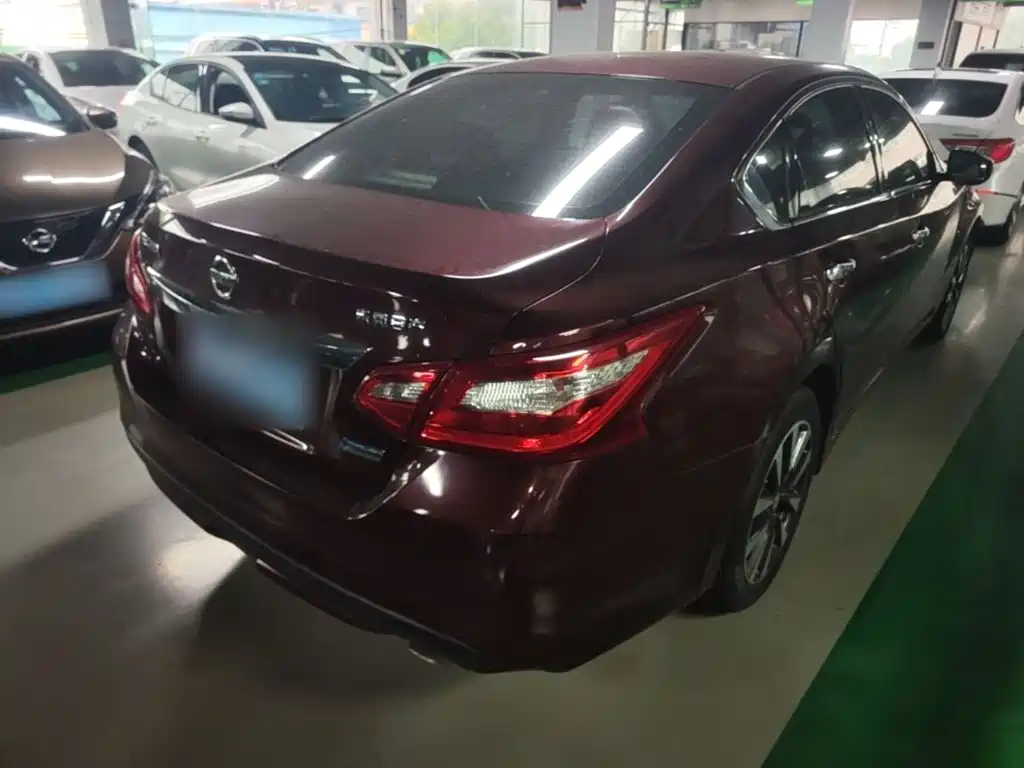 Nissan Teana — миниатюра 7
