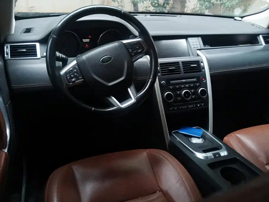 Land Rover Discovery Sport — миниатюра 12