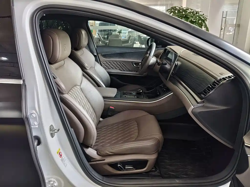 BYD Han — миниатюра 15