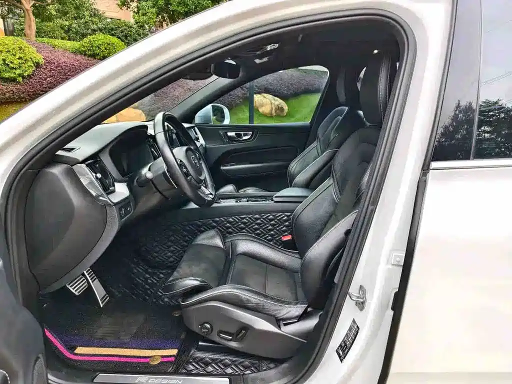 Volvo XC60 — миниатюра 4