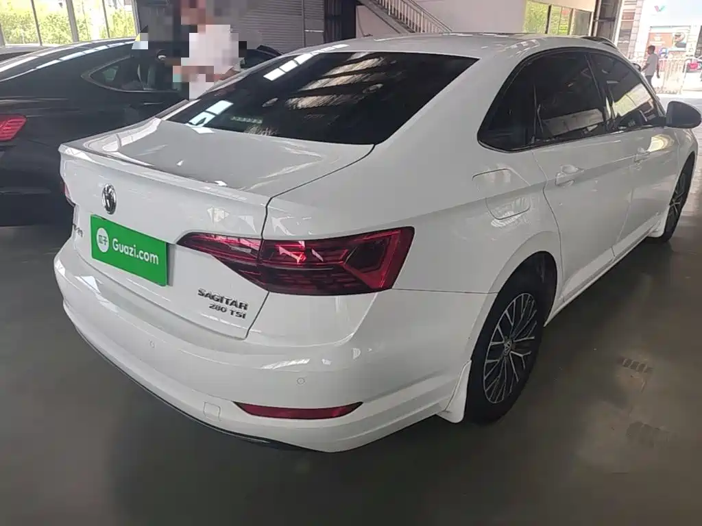 Volkswagen Sagitar — миниатюра 7