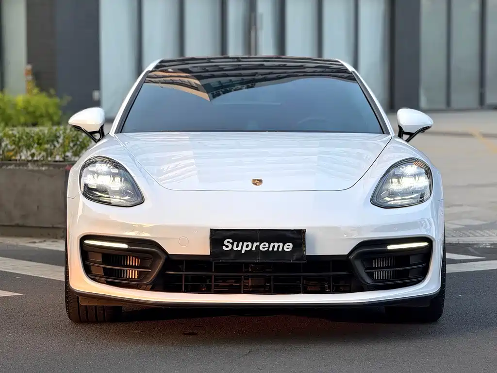 Porsche Panamera — миниатюра 2