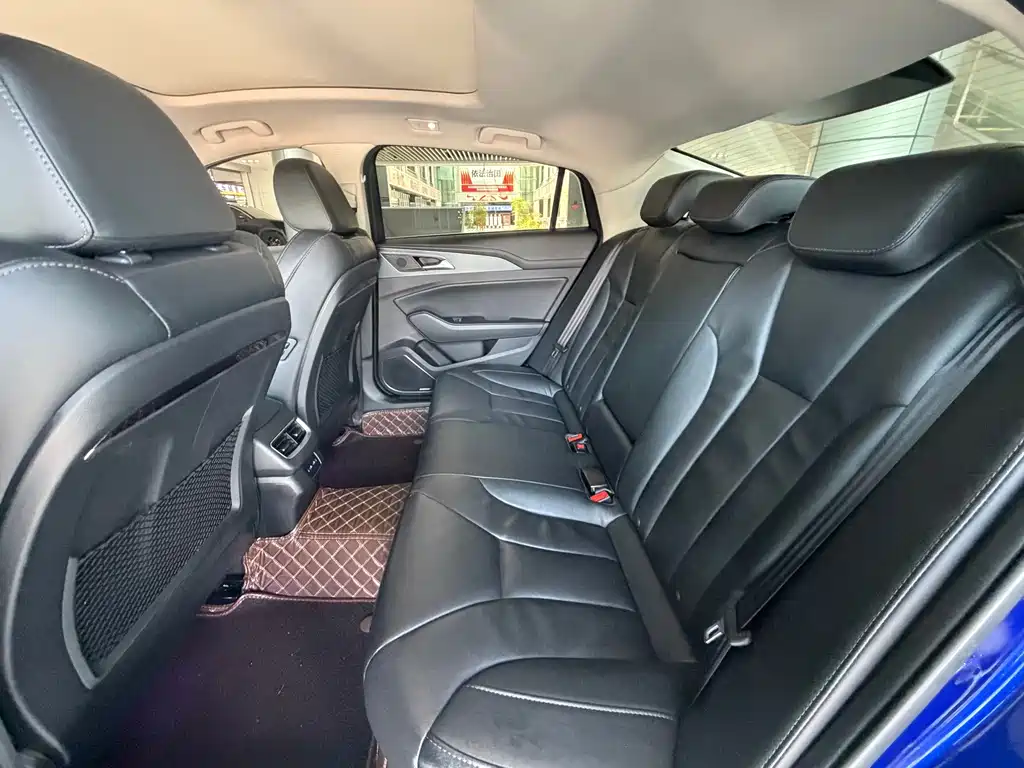 Hongqi Hongqi H5 — миниатюра 5