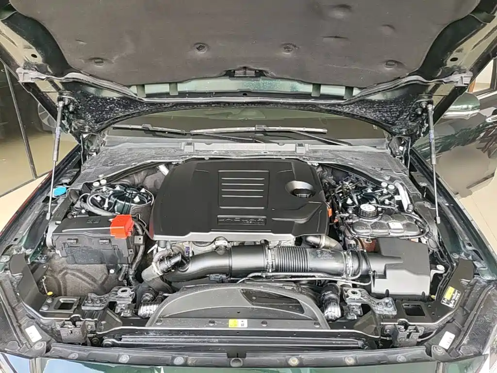 Jaguar XFL — миниатюра 20