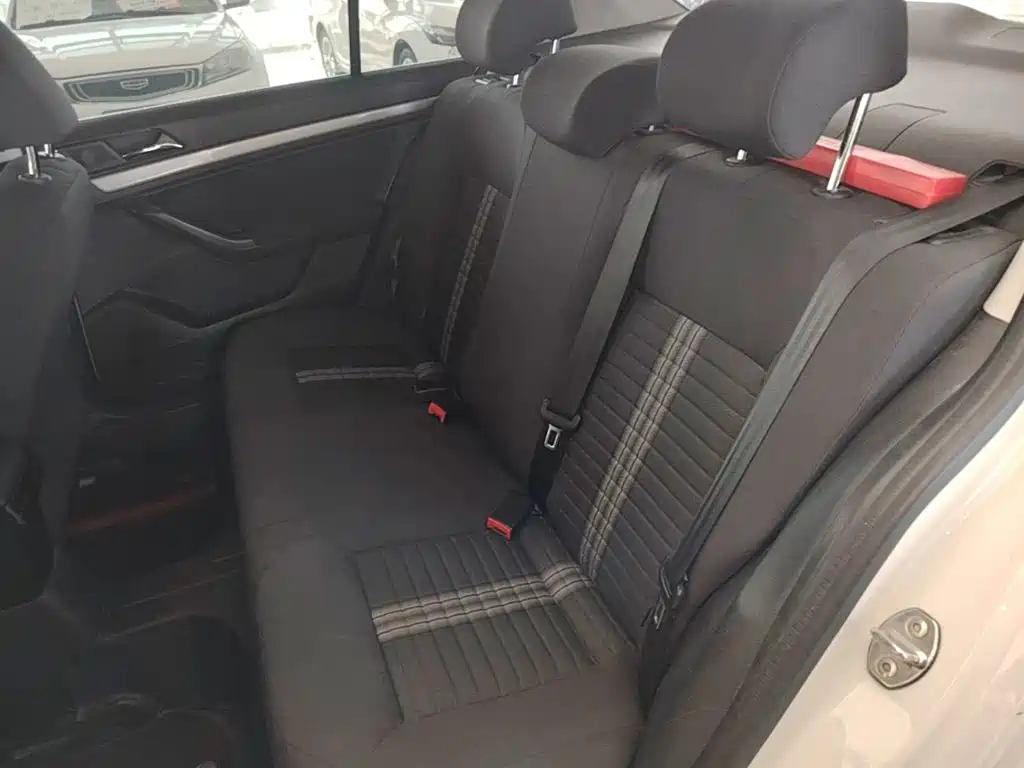 Volkswagen Lavida — миниатюра 17