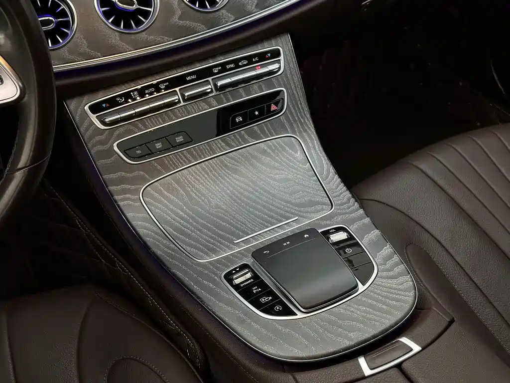 Mercedes-Benz CLS — миниатюра 23
