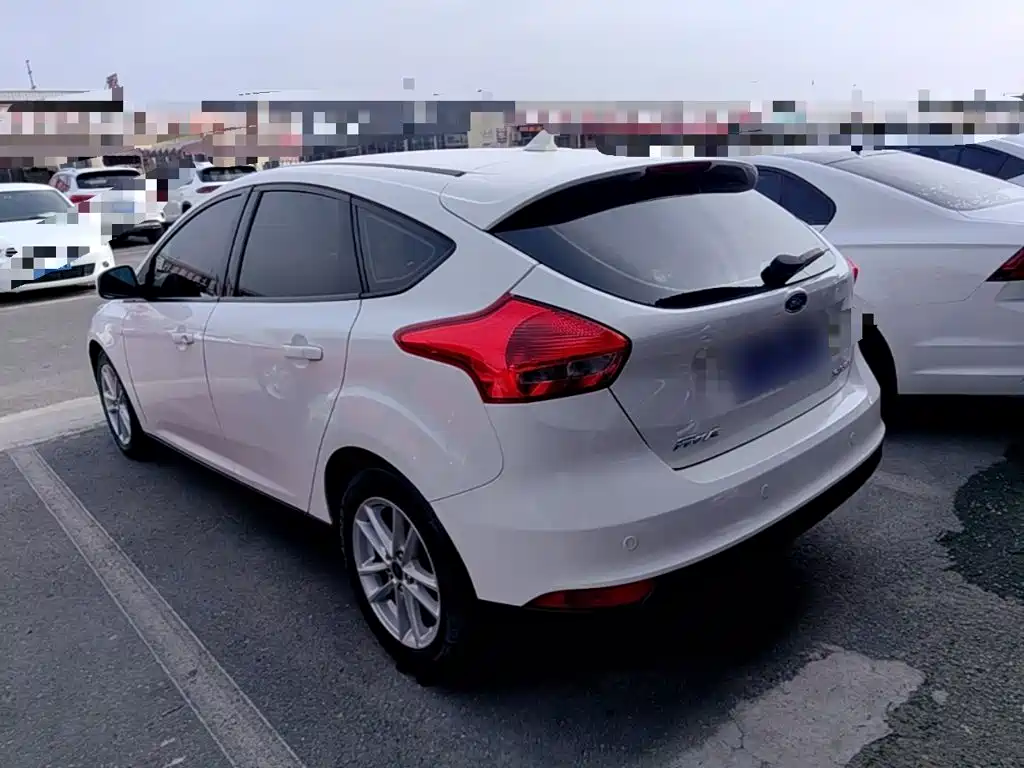 Ford Focus — миниатюра 5