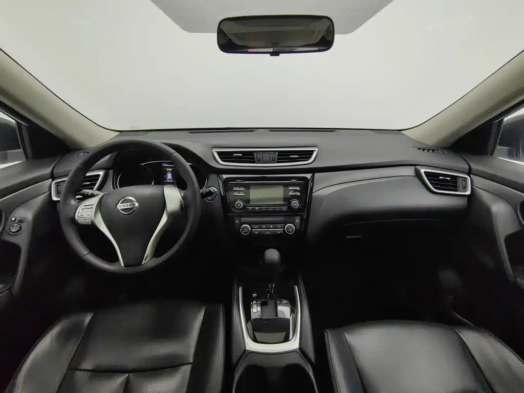 Nissan X-Trail — миниатюра 5