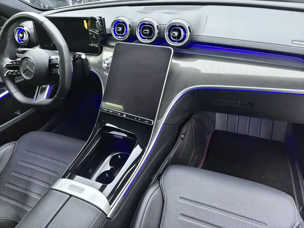 Mercedes-Benz C-Class — миниатюра 12