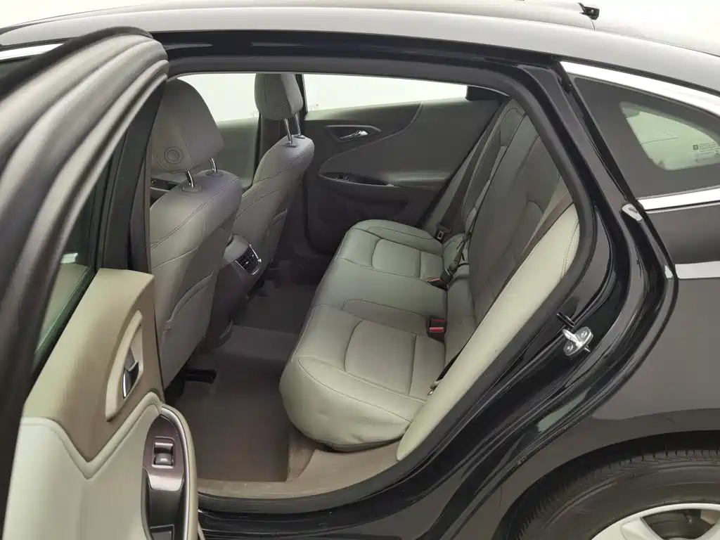 Chevrolet Malibu XL — миниатюра 15