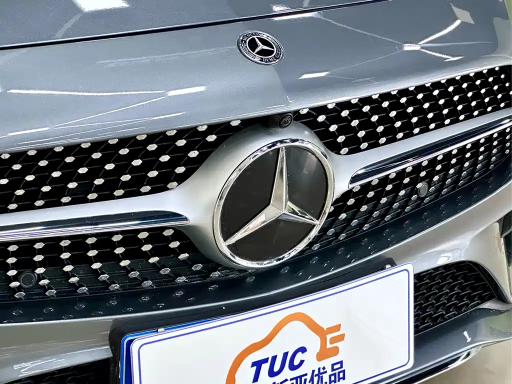 Mercedes-Benz CLS 2018 CLS 300 Luxury