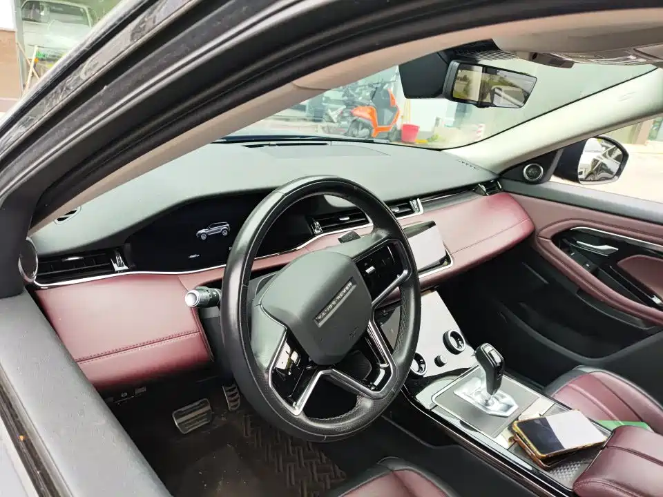 Land Rover Evoque — миниатюра 7