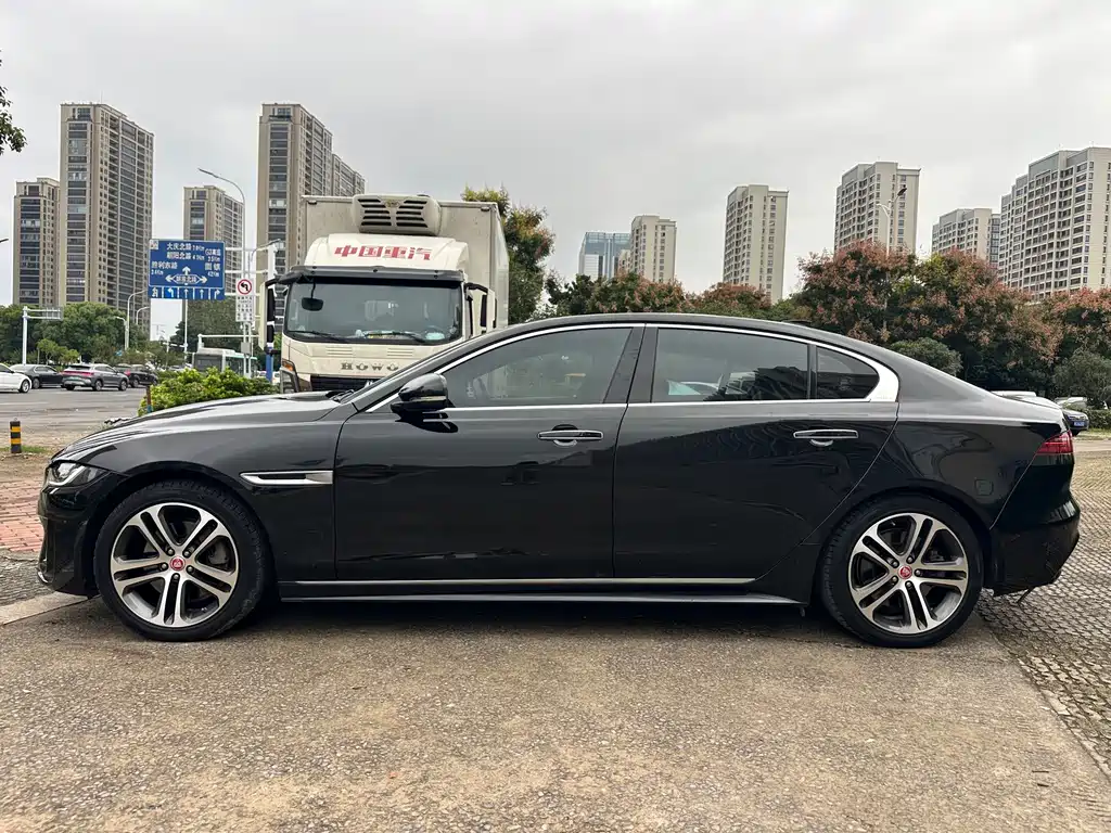 Jaguar XEL — миниатюра 9