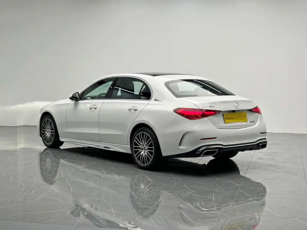 Mercedes-Benz C-Class — миниатюра 4