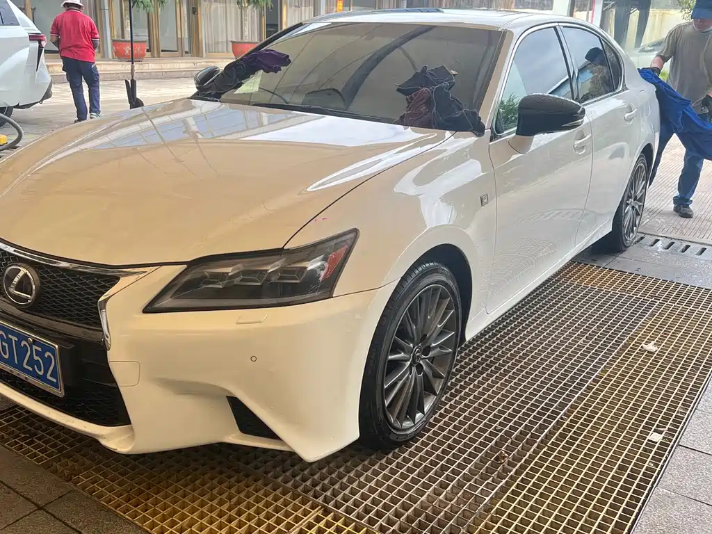 Lexus GS