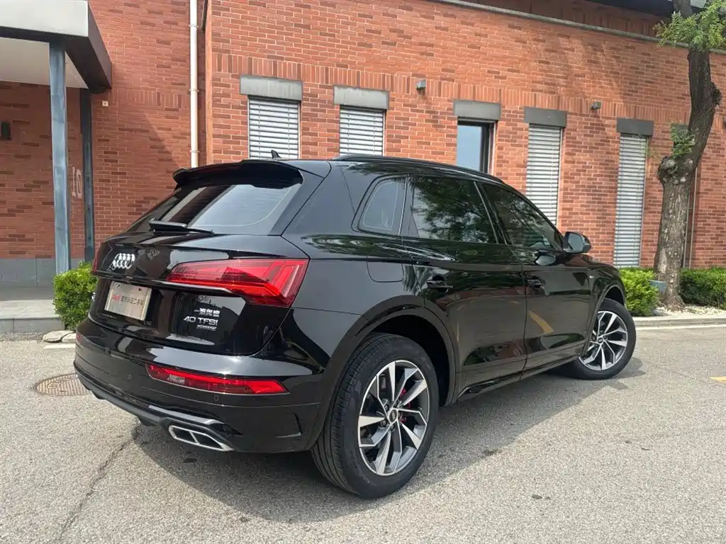 Audi Q5L 2024 40 TFSI Luxury