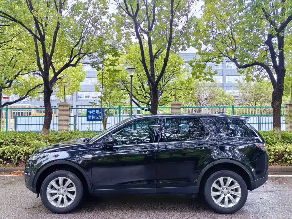 Land Rover Discovery Sport — миниатюра 12