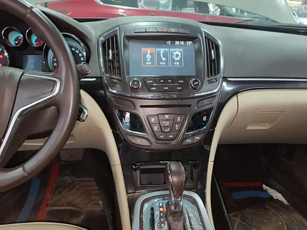 Buick Regal — миниатюра 13