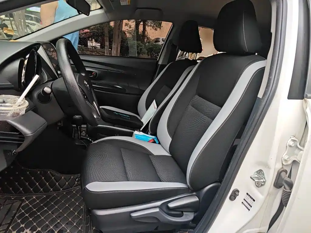 Toyota Yaris L — миниатюра 11