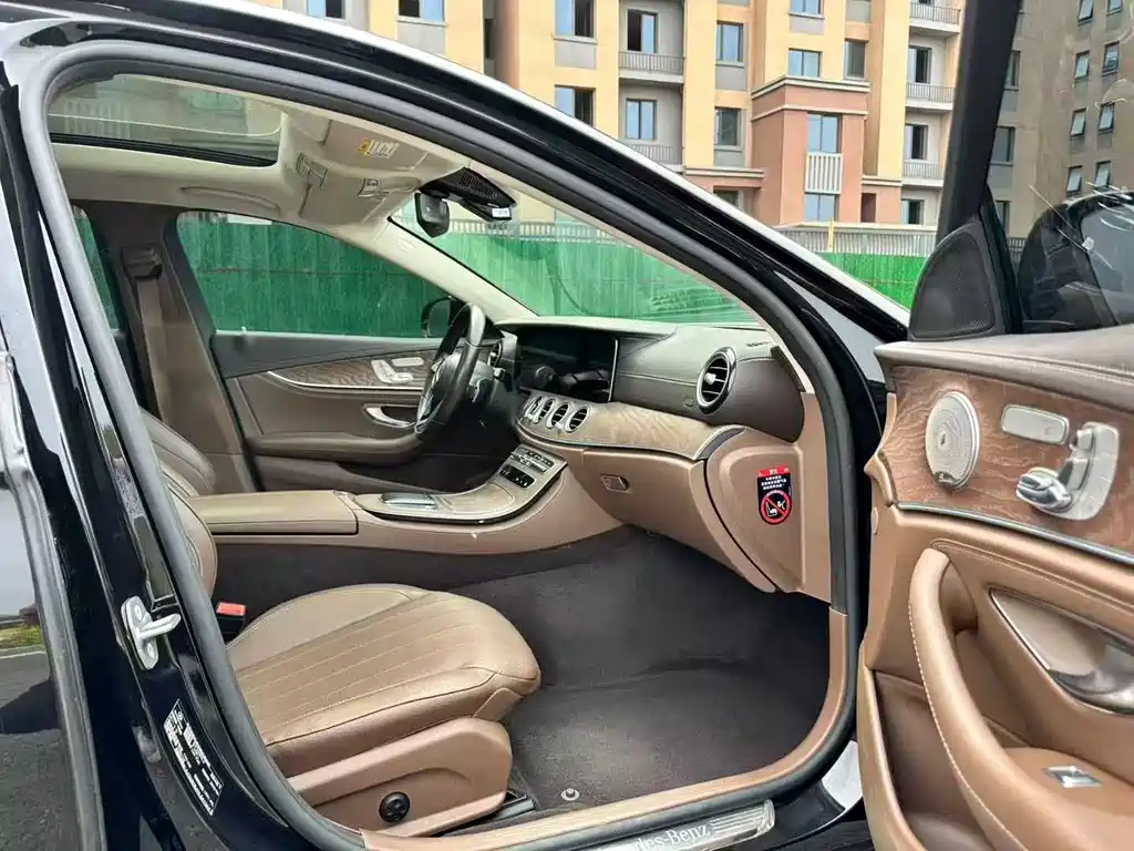 Mercedes-Benz E-Class E 2022 E 300 L Fashion